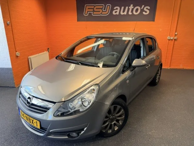Opel Corsa (2010) — foto 1