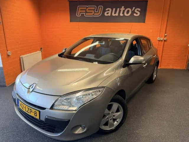 Renault Mégane (2010) — foto 1