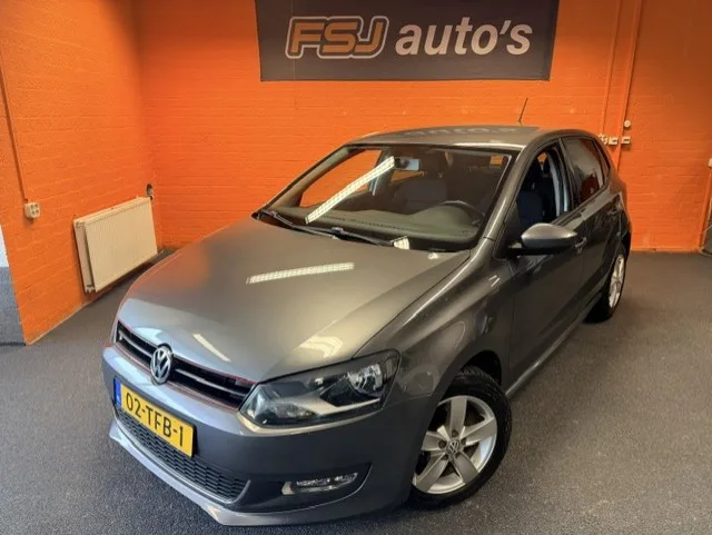 Volkswagen Polo (2012) — foto 1
