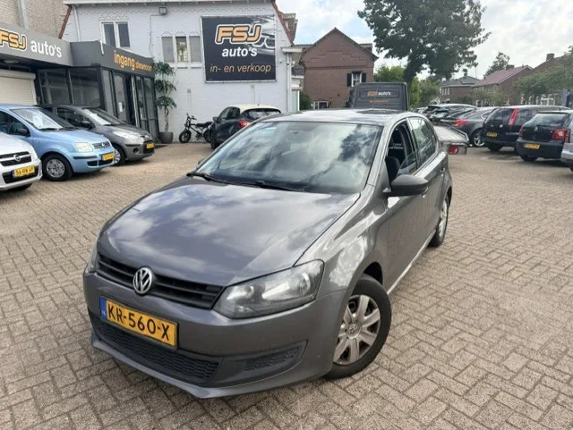 Volkswagen Polo (2013) — foto 1