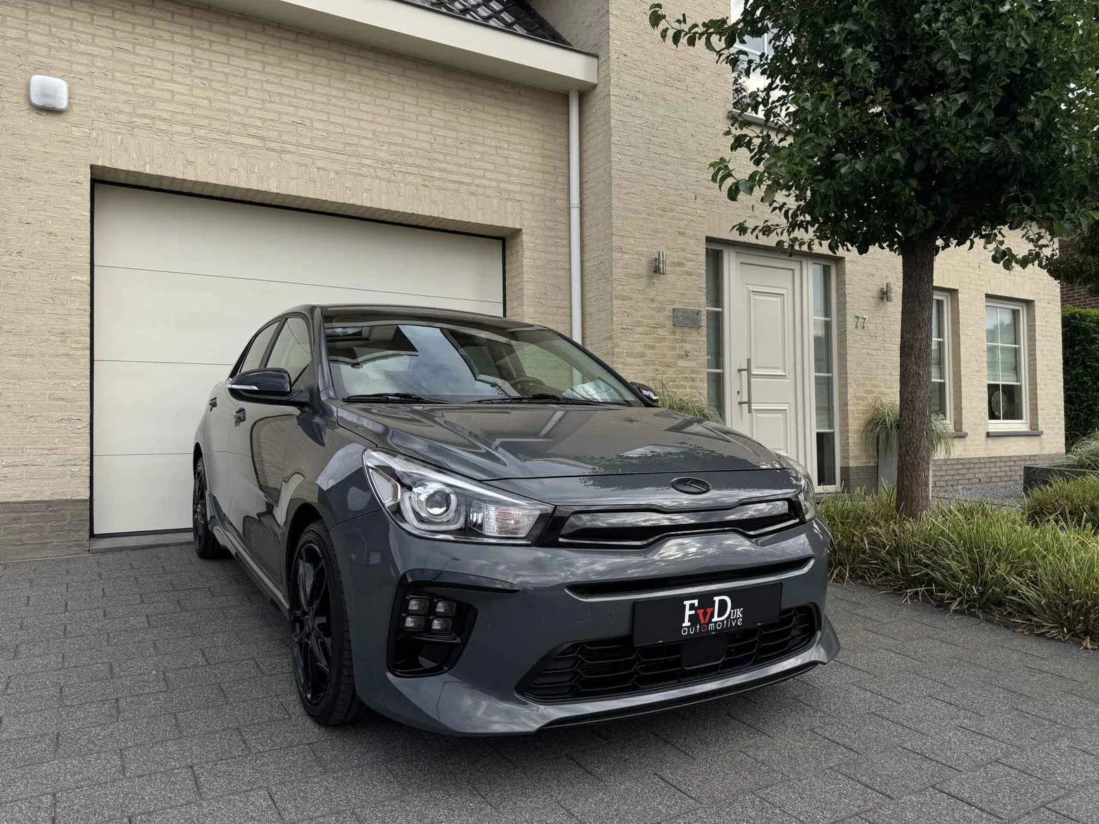 Kia Rio (2022) — foto 1