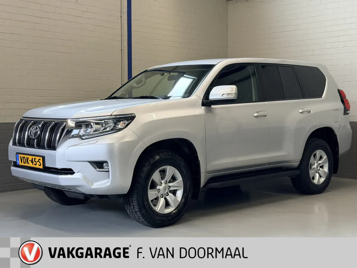 Toyota Land Cruiser (2019) — foto 1