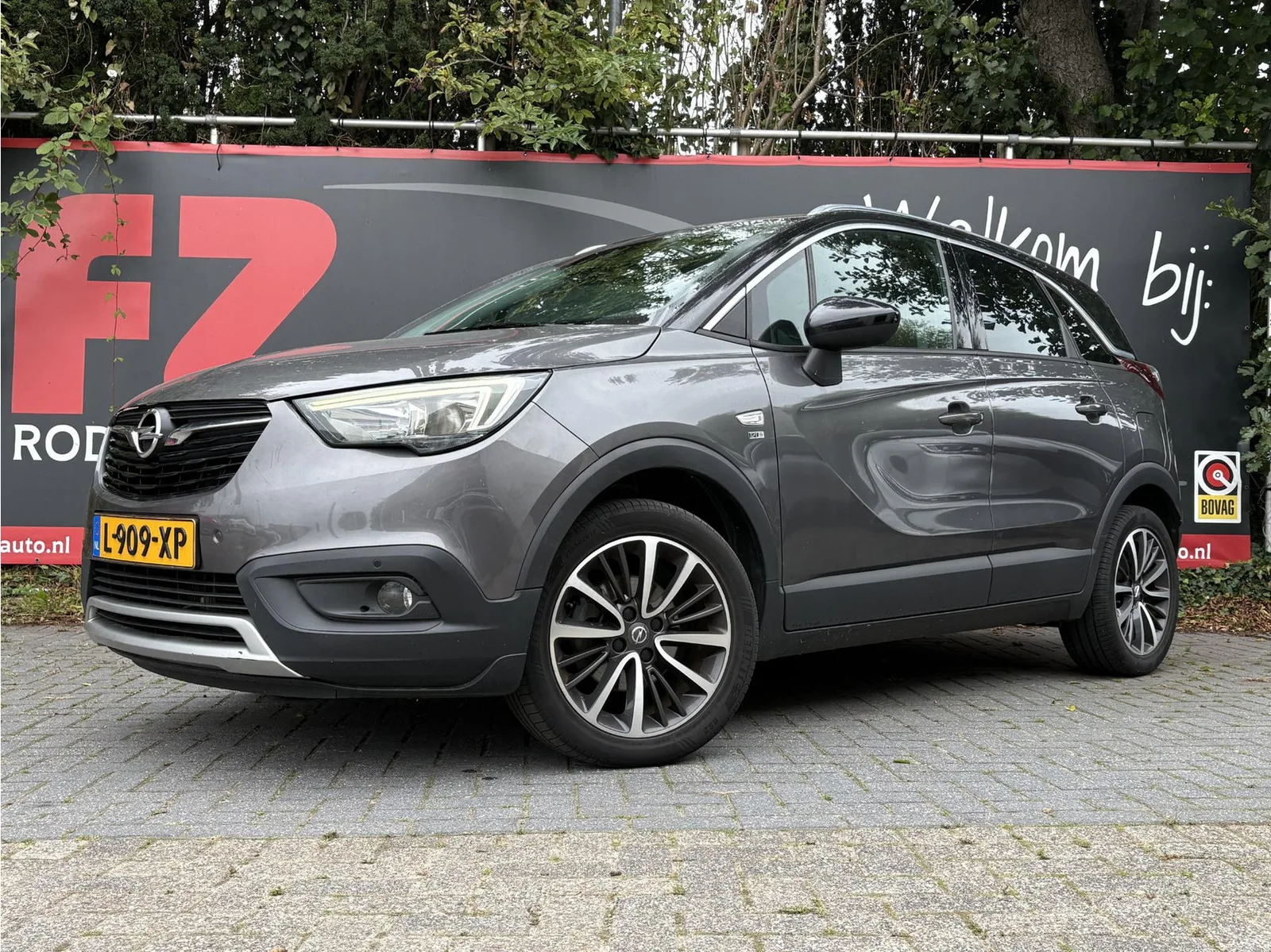 Opel Crossland (2019) — foto 1