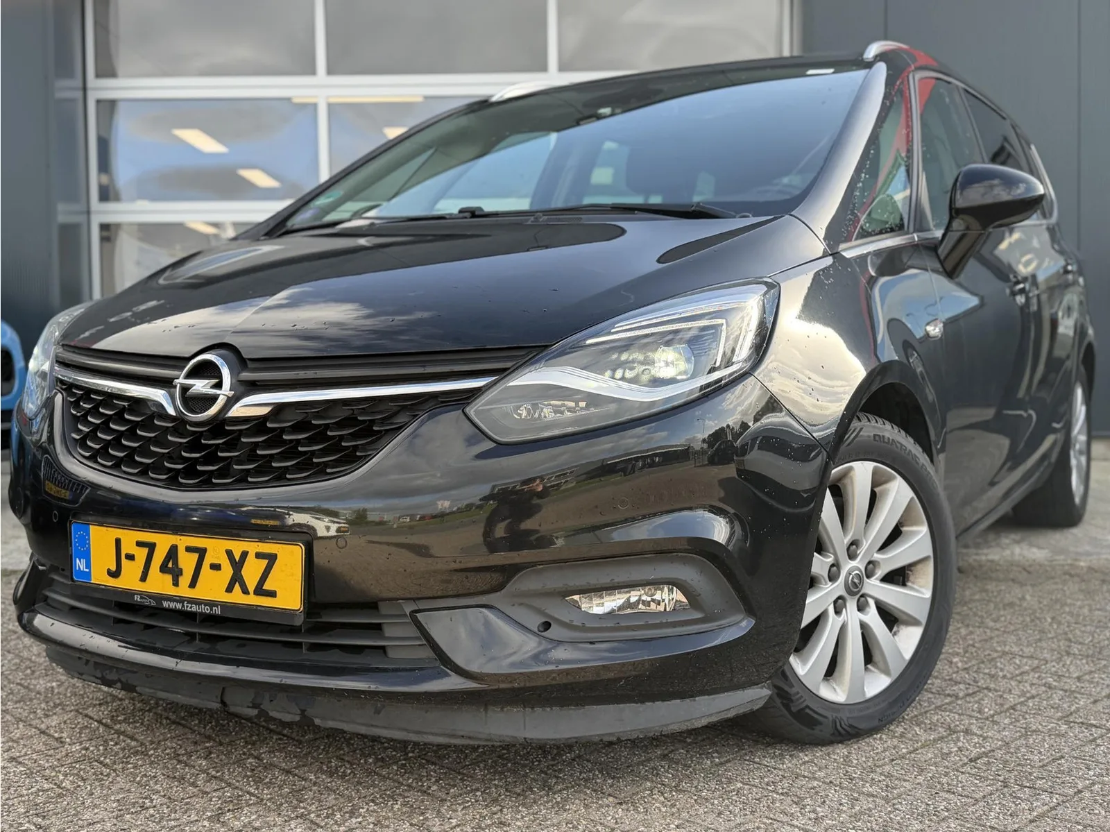 Opel Zafira (2019) — foto 1