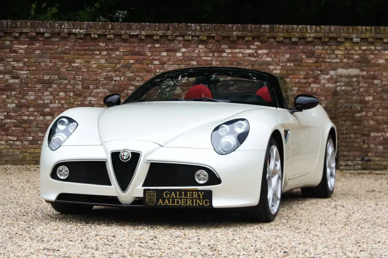 Alfa Romeo 8C (2009)