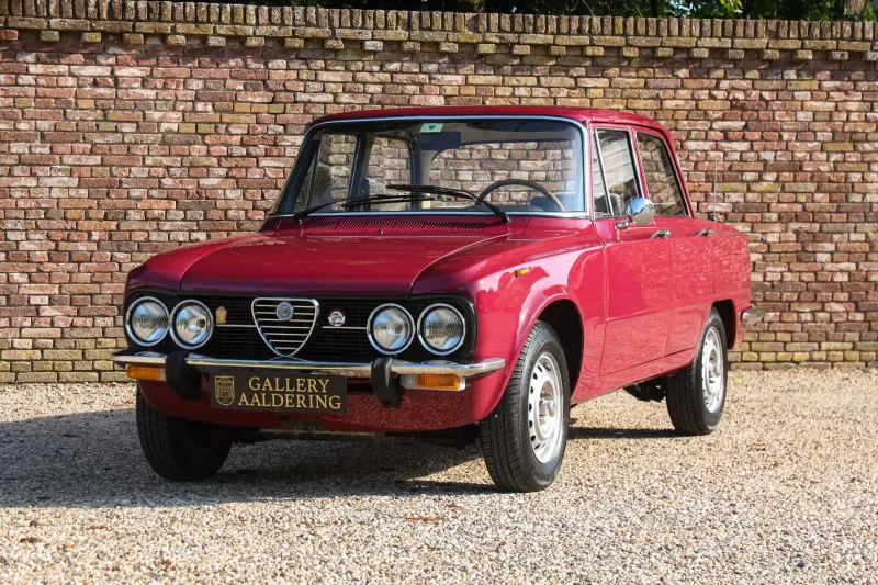 Alfa Romeo Giulia (1975)