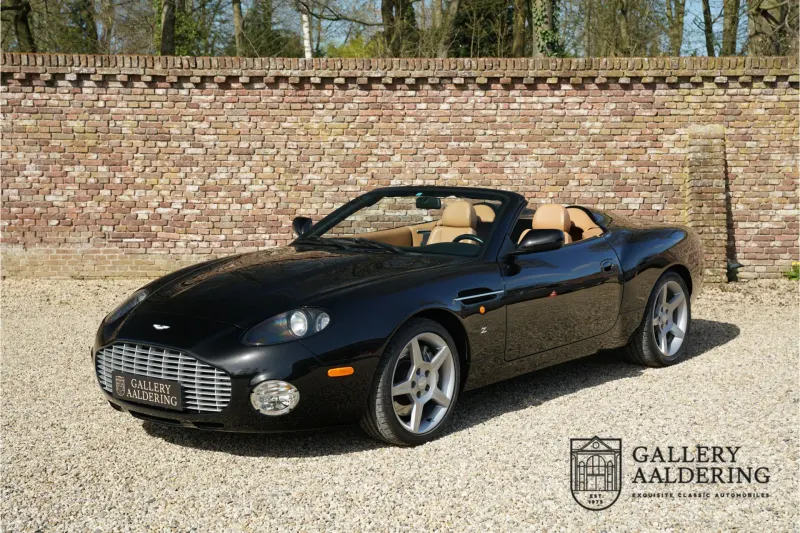 Aston Martin DB (2004)