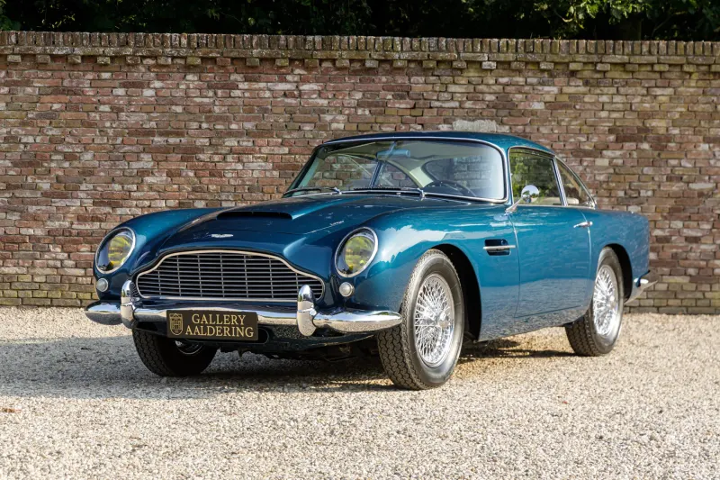 Aston Martin DB4 (1962)