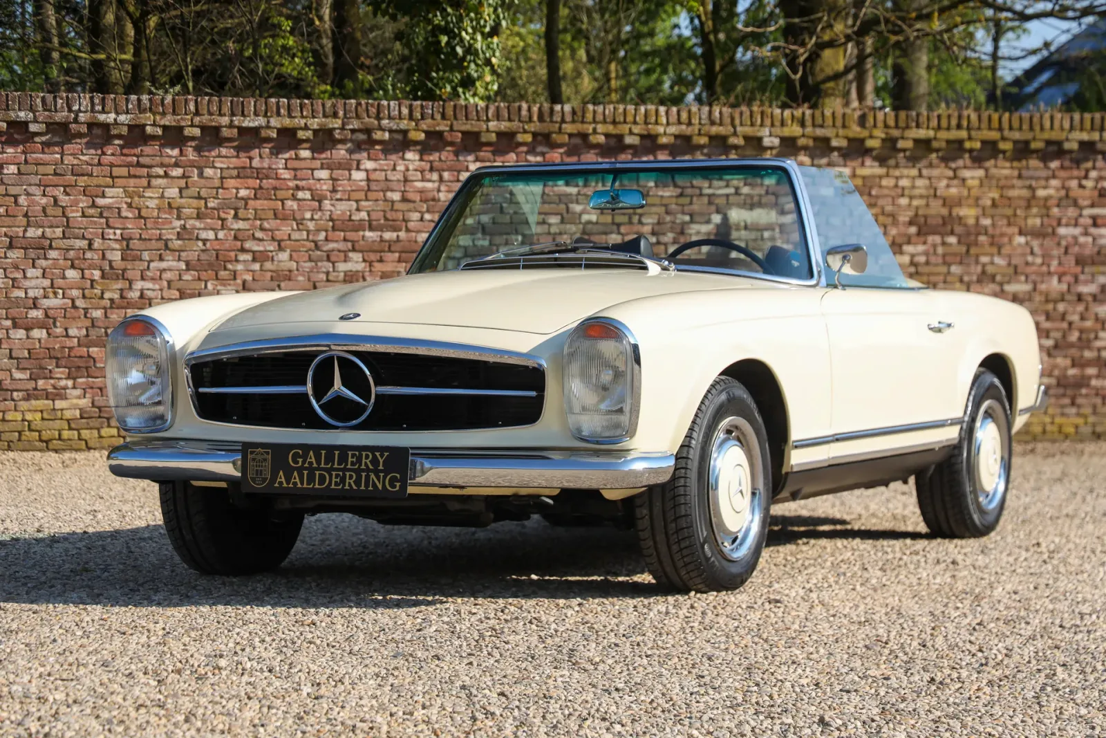 Mercedes-Benz SL-Klasse (1967) — foto 1