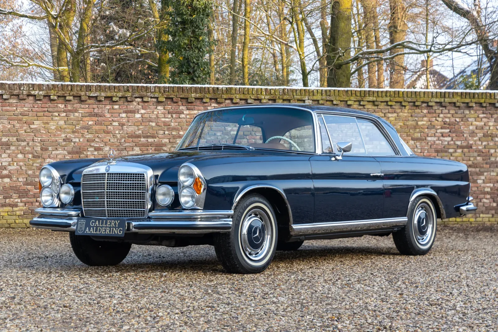Mercedes-Benz 200-Serie (1970) — foto 1