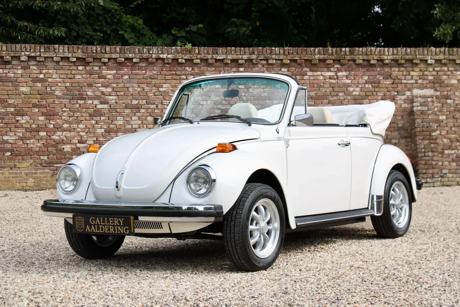 Volkswagen Beetle (1977) — foto 1