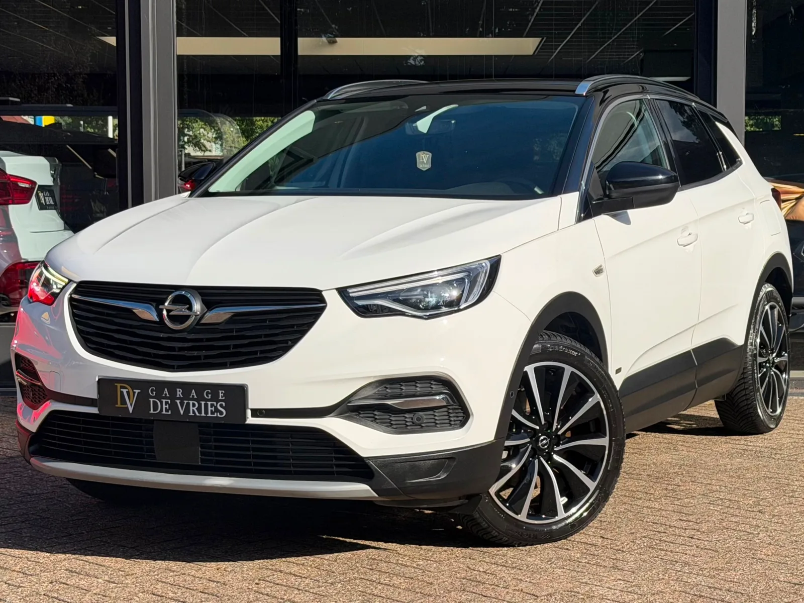 Opel Grandland (2020) — foto 1