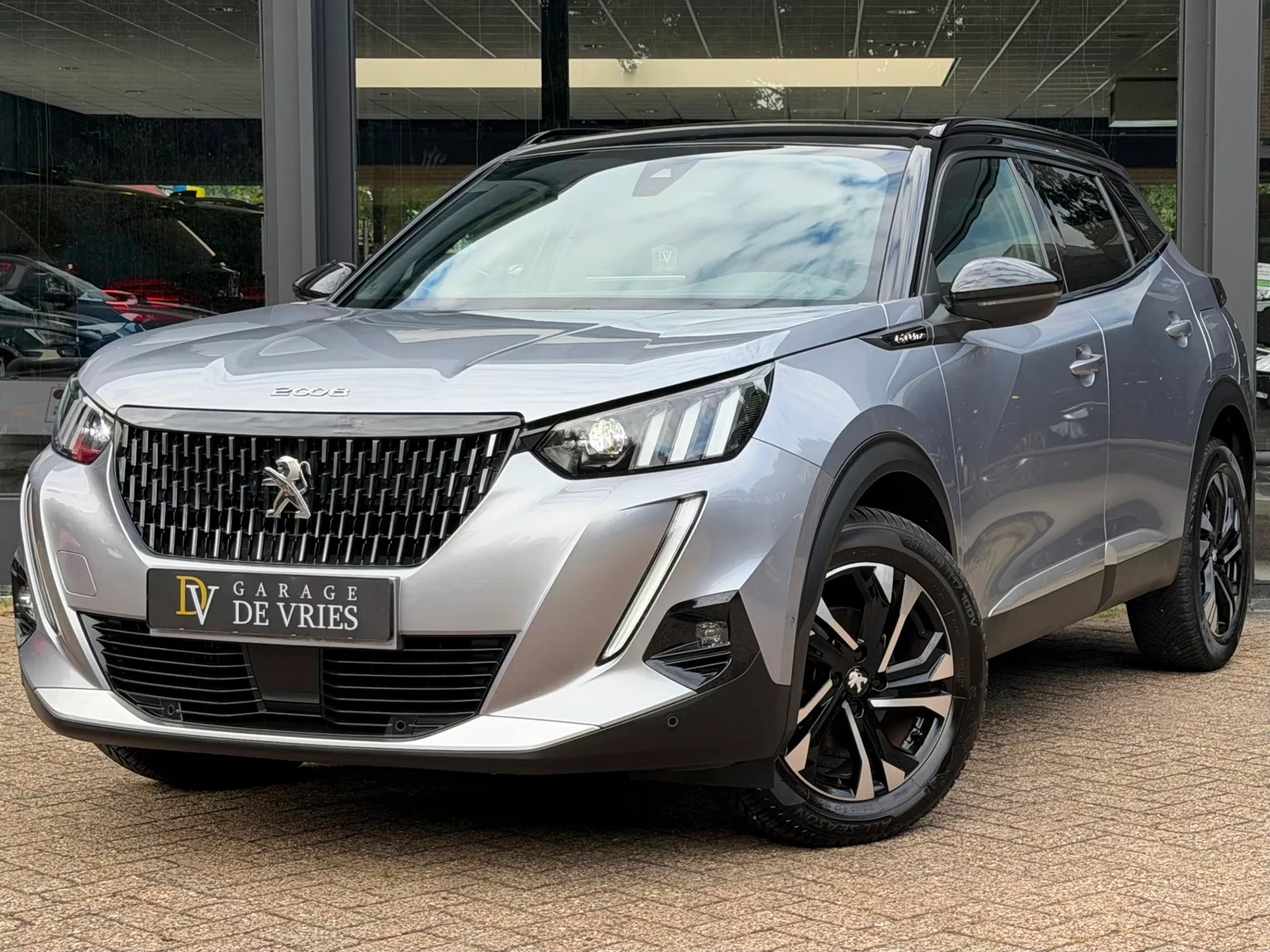 Peugeot 2008 (2020) — foto 1