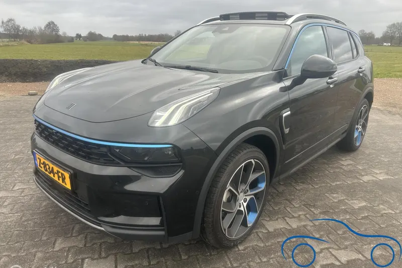 Lynk & Co 01 (2024)