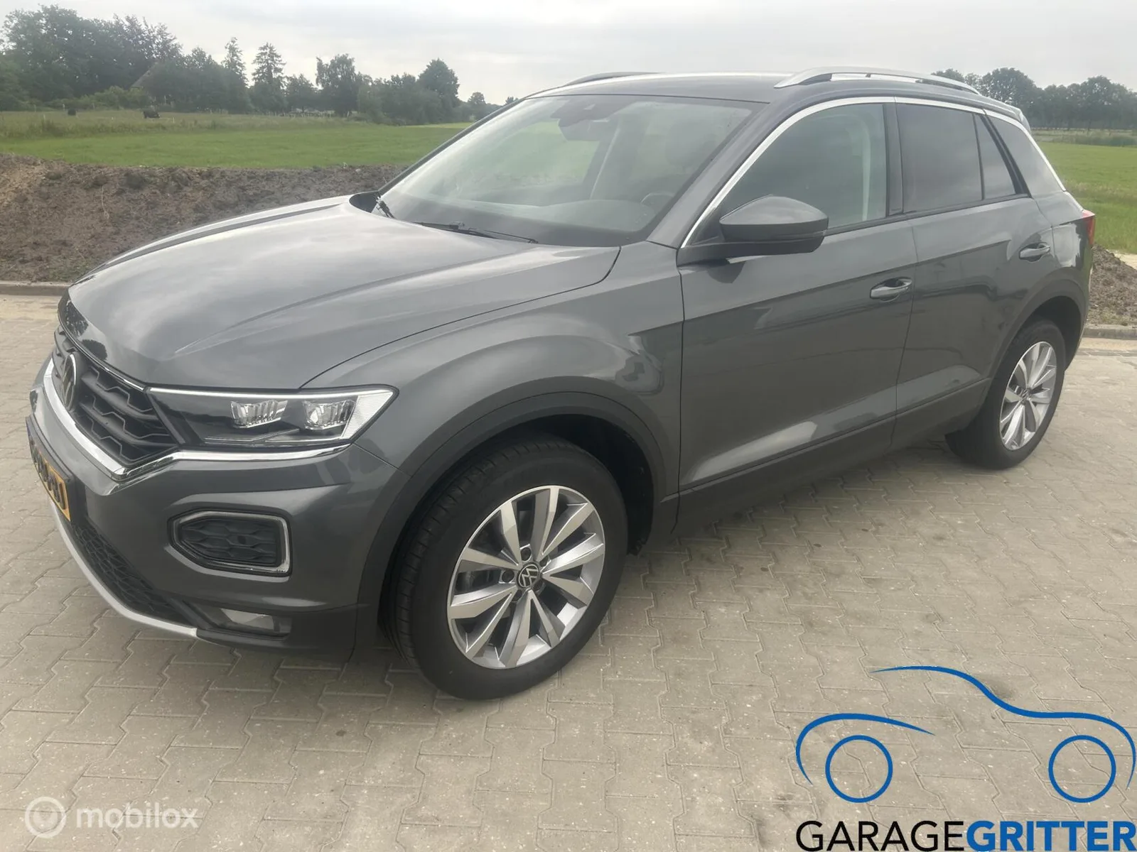 Volkswagen T-Roc (2021) — foto 1