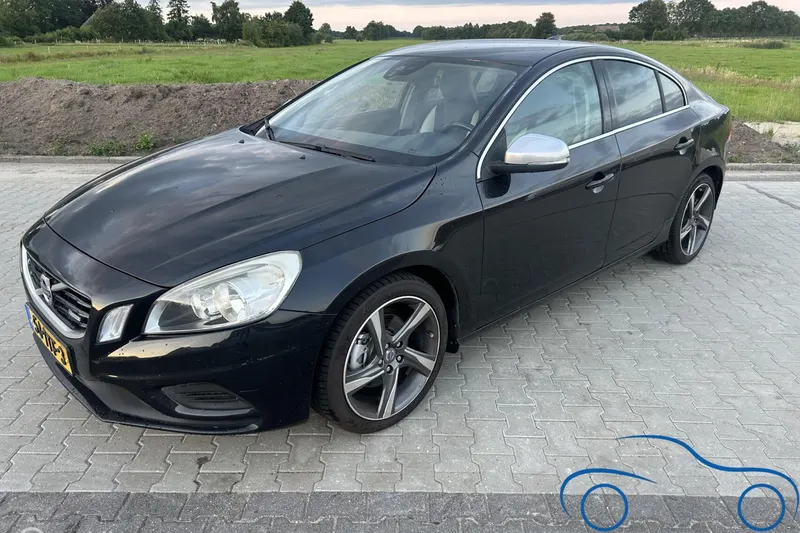 Volvo S60 (2012)