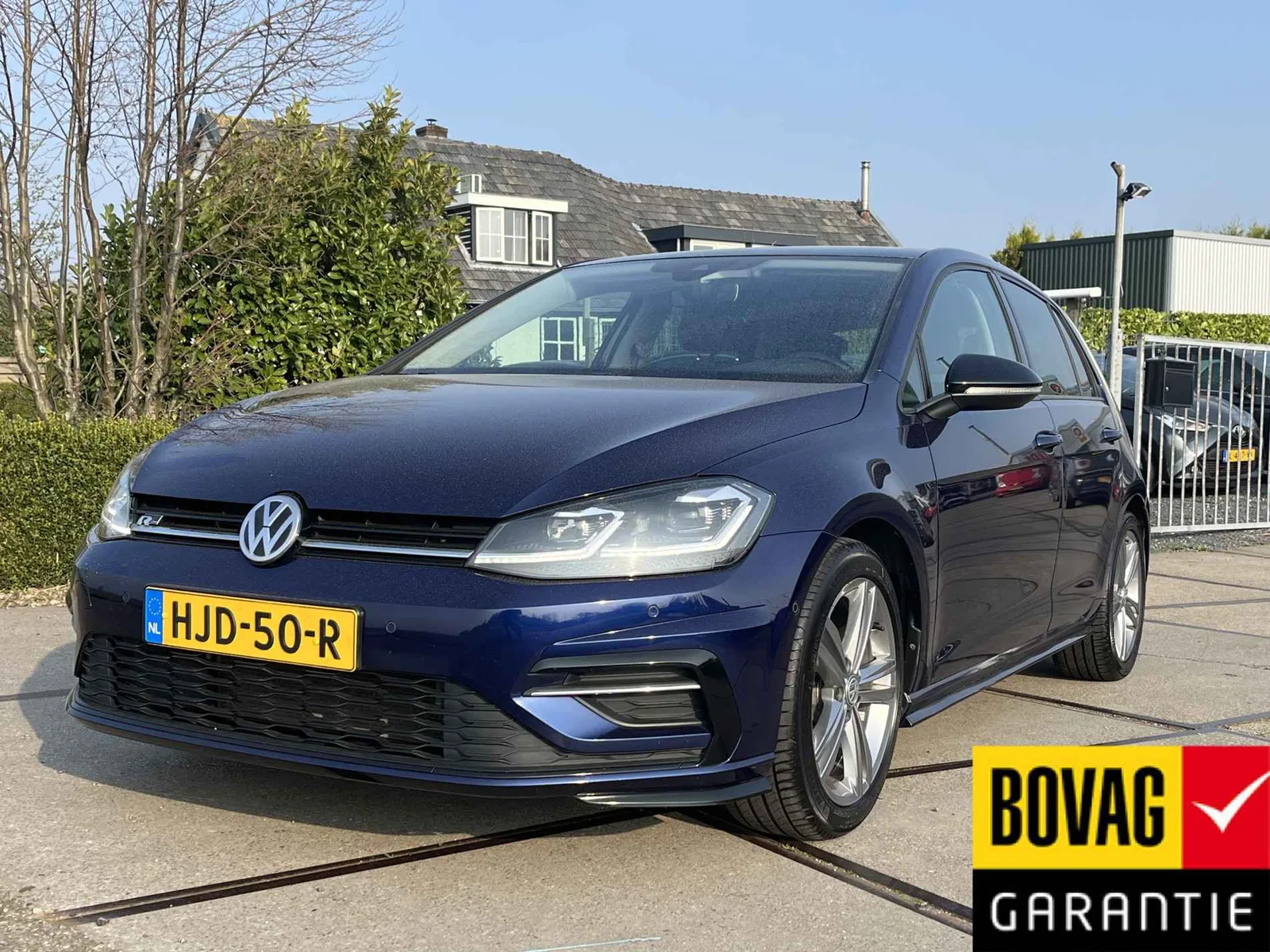 Volkswagen Golf (2020) — foto 1