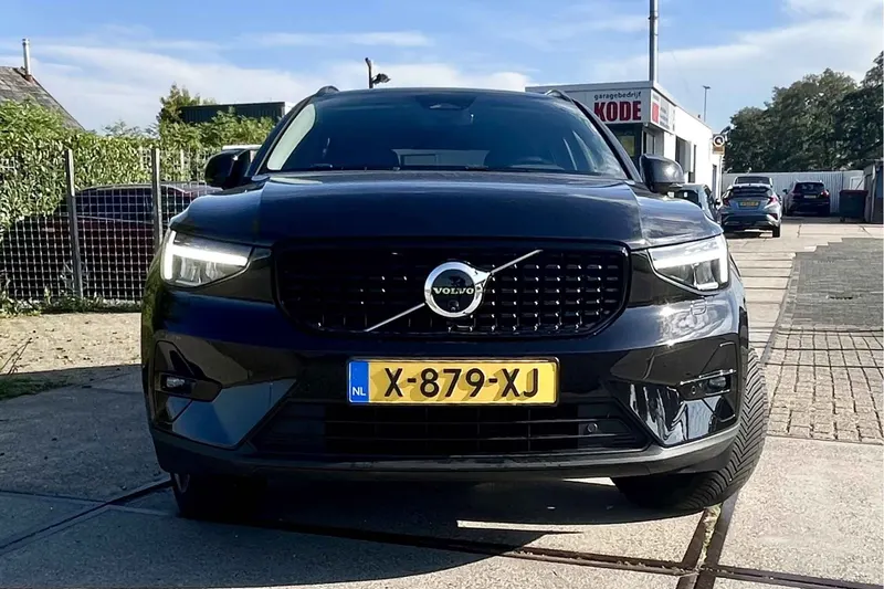 Volvo XC40 (2024)