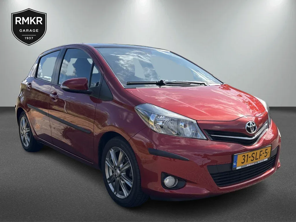 Toyota Yaris (2011) — foto 1