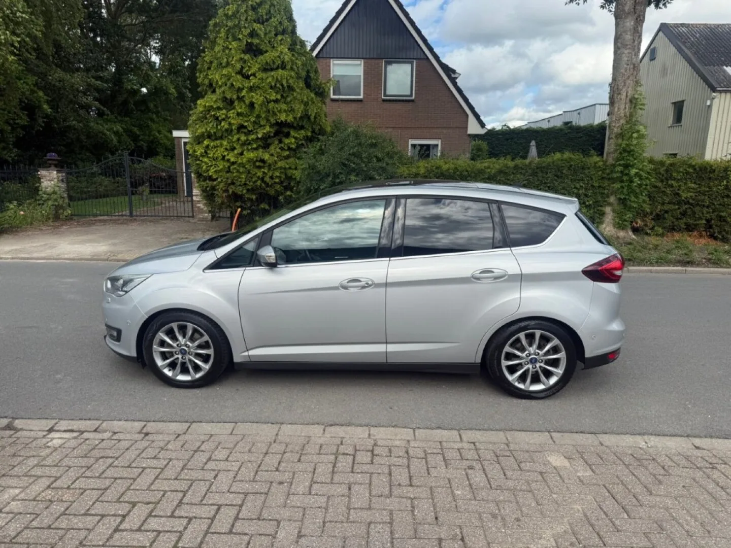 Ford C-Max (2016) — foto 1