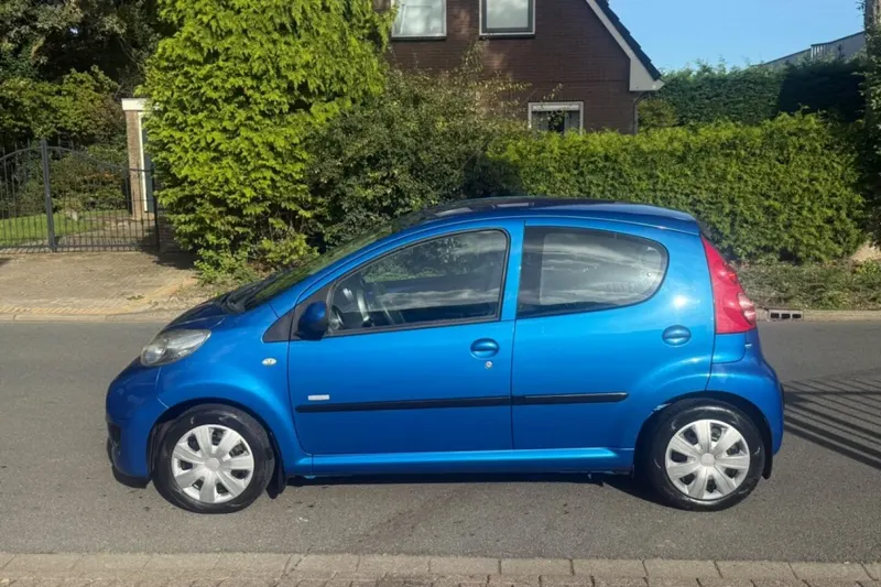 Peugeot 107 (2011)