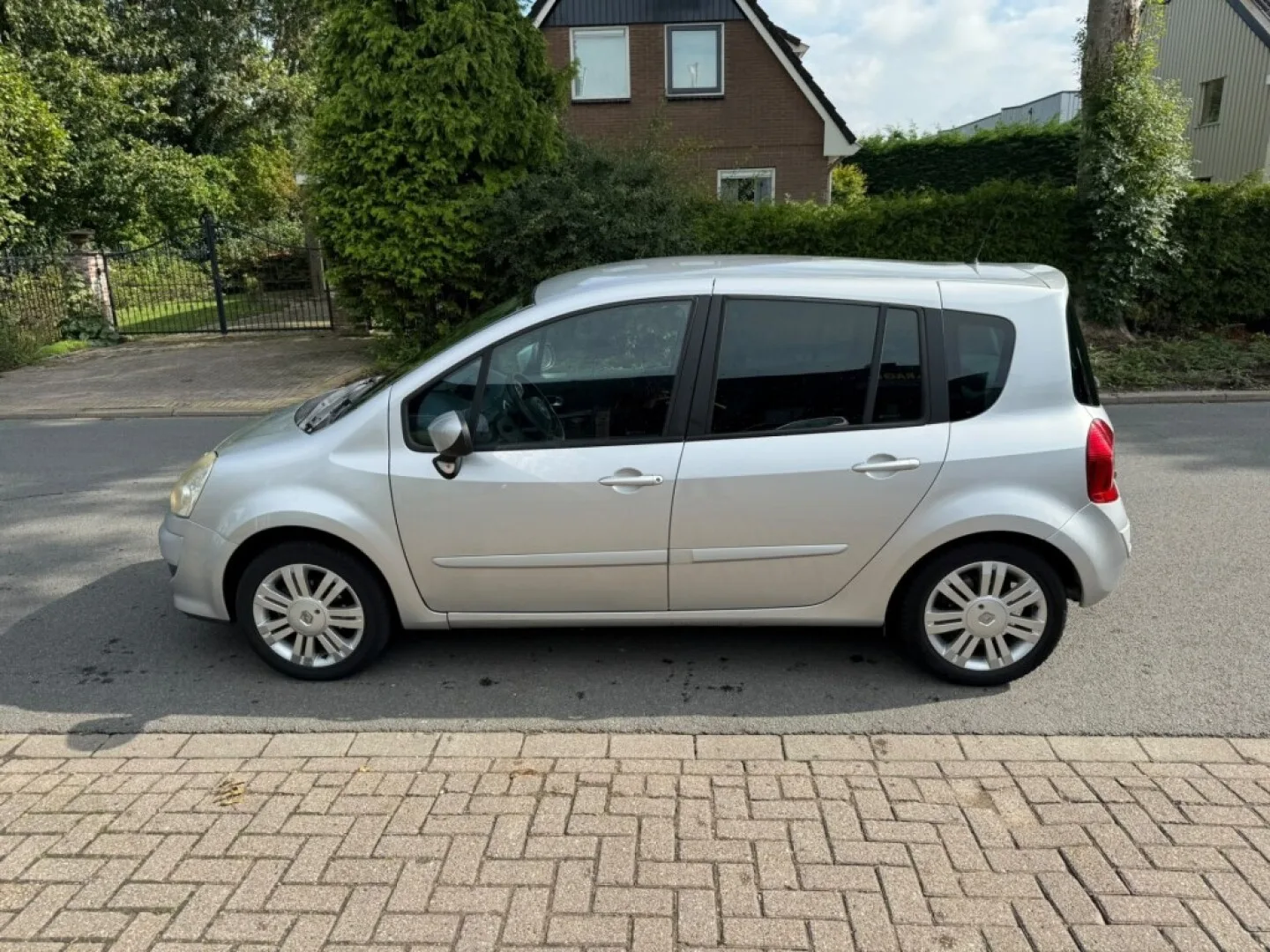 Renault Modus (2012) — foto 1