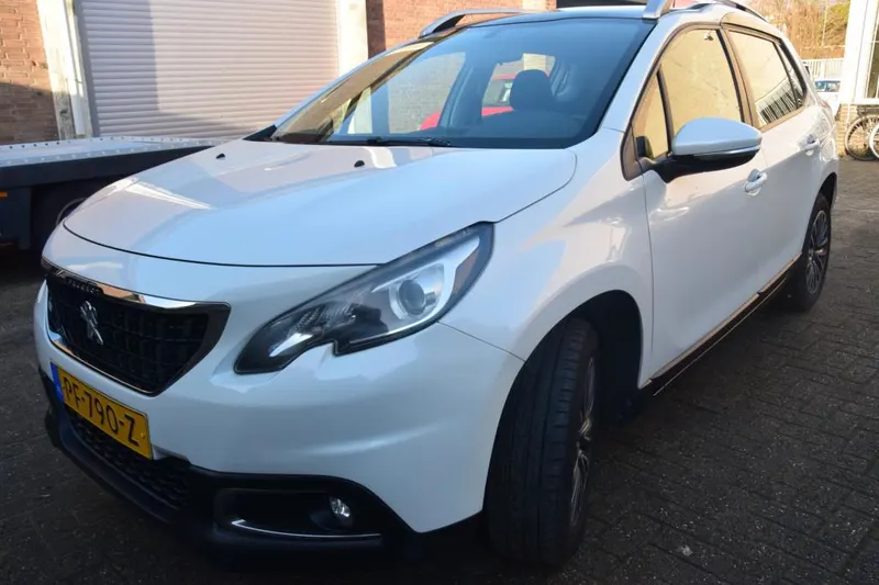 Peugeot 2008 (2017)