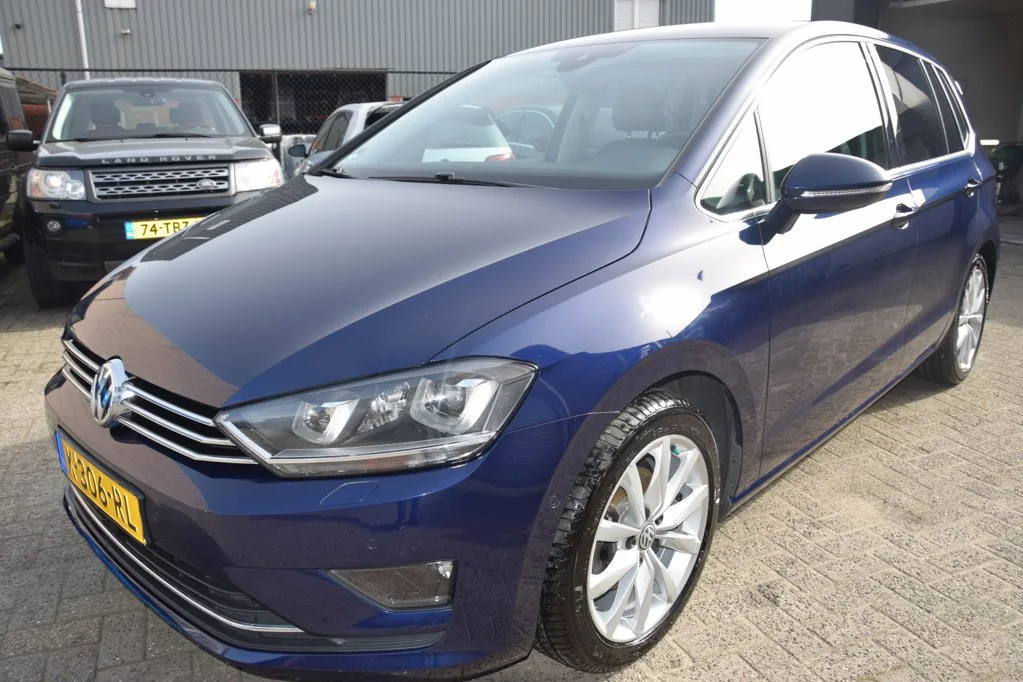 Volkswagen Golf Sportsvan (2017) — foto 1