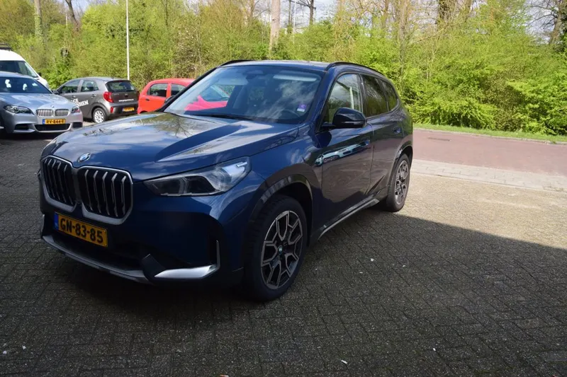 BMW X1 (0)