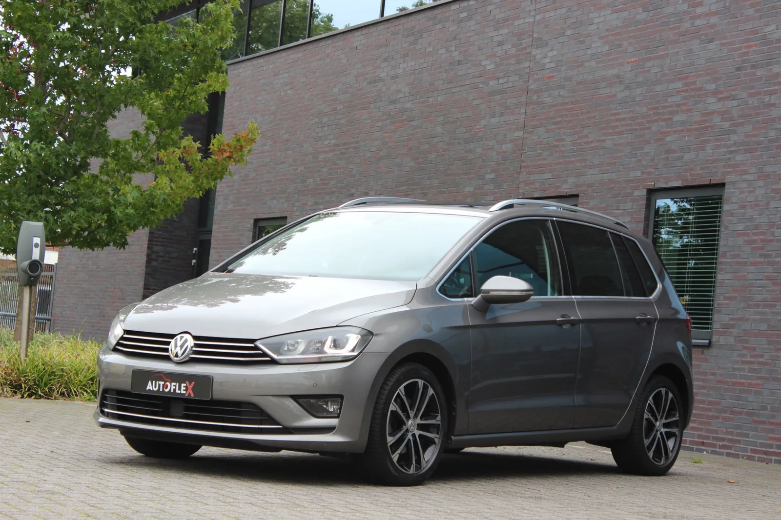 Volkswagen Golf Sportsvan (2014) — foto 1