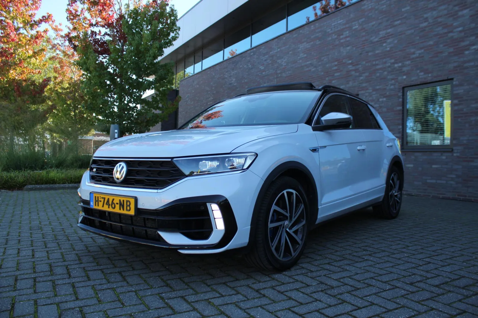 Volkswagen T-Roc (2020) — foto 1