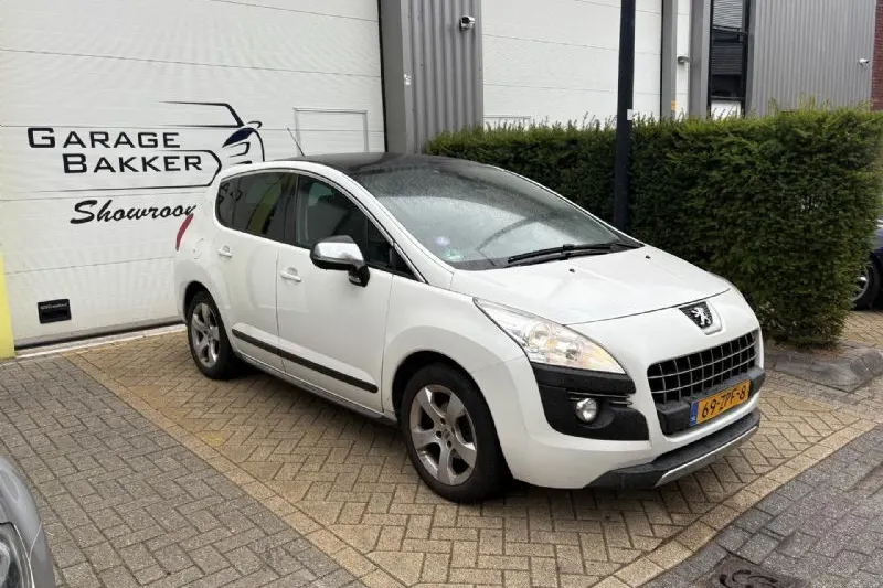 Peugeot 3008 (2013)