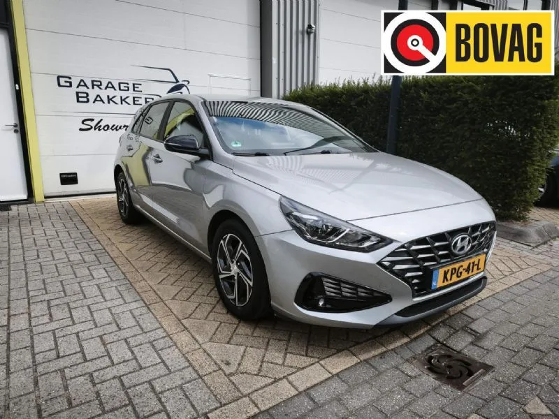 Hyundai i30 (2022) — foto 1