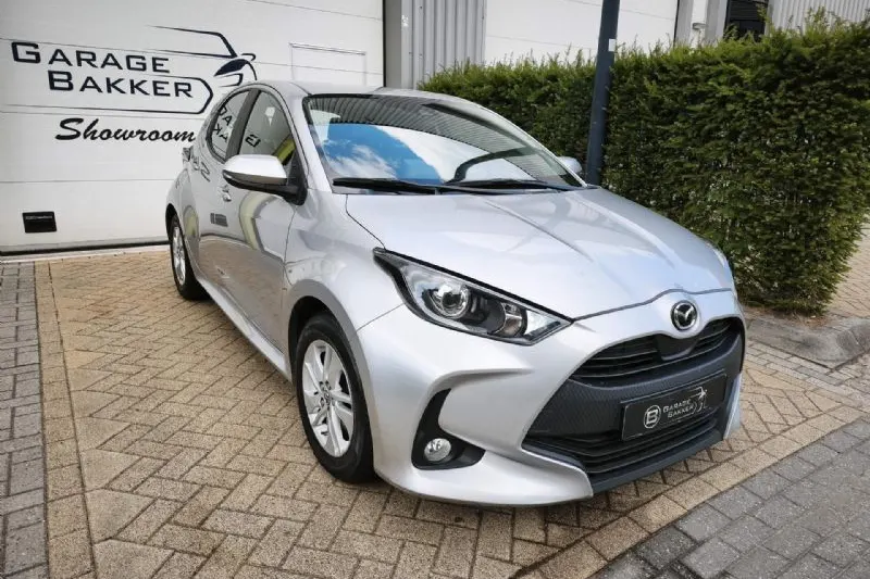 Mazda 2 Hybrid (2023)