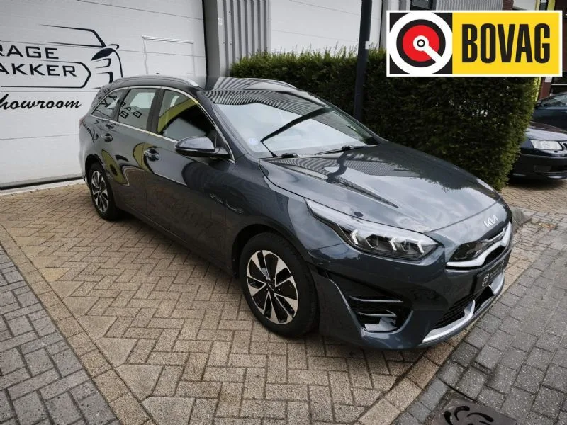 Kia Ceed (2023) — foto 1