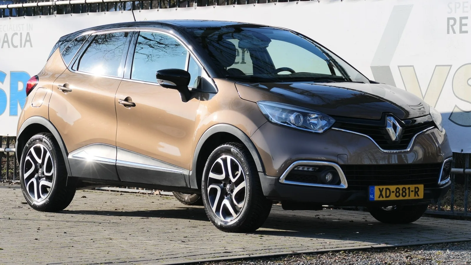 Renault Captur (2017) — foto 1
