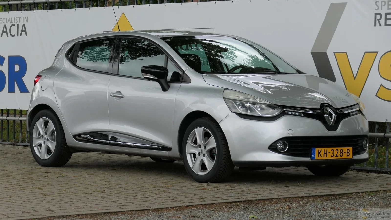 Renault Clio (2016) — foto 1