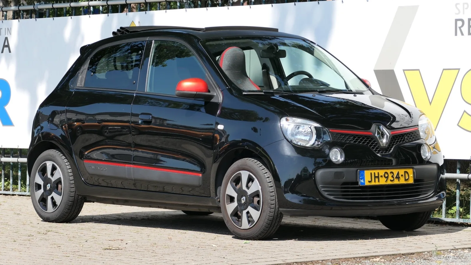 Renault Twingo (2016) — foto 1