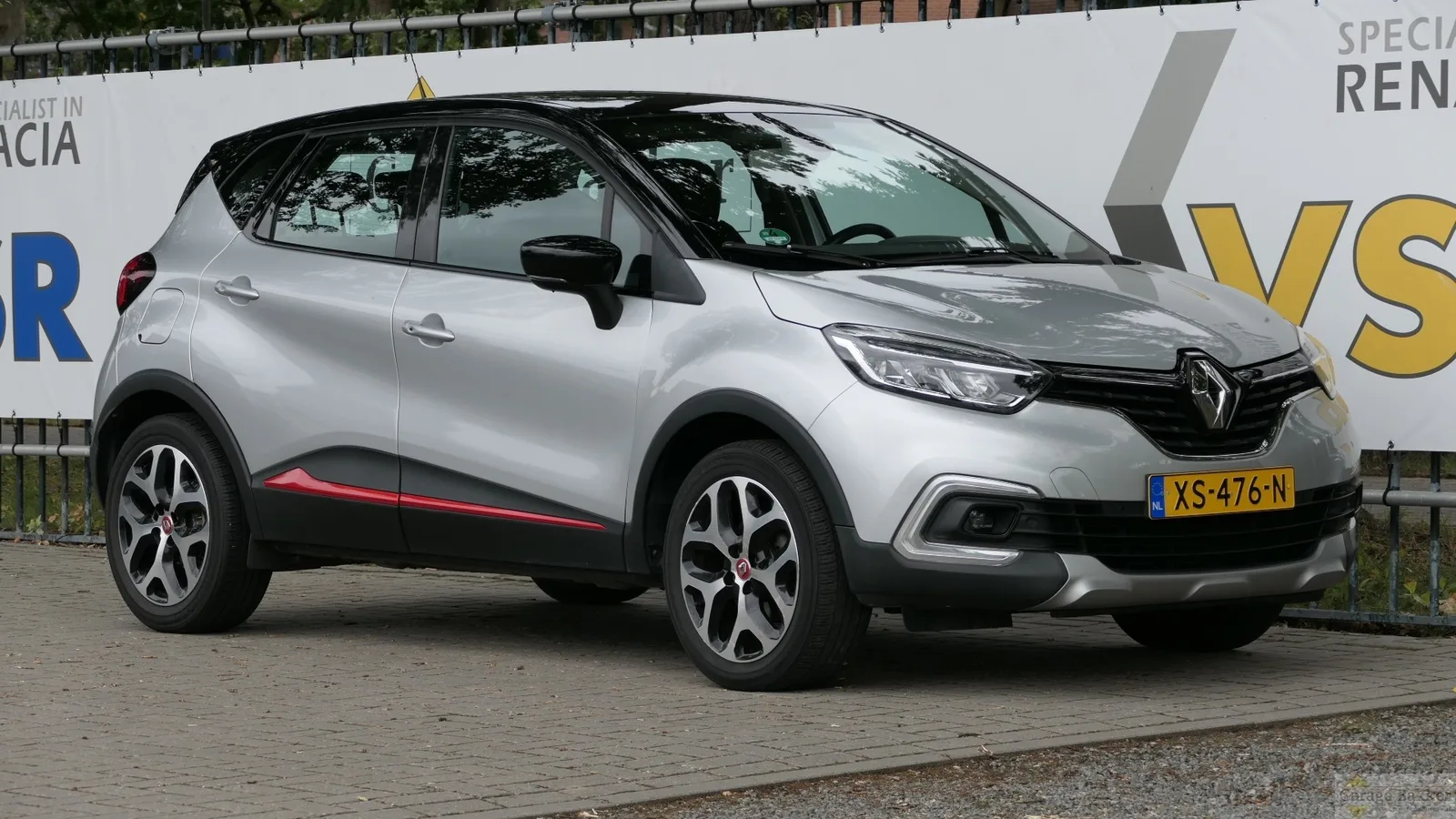 Renault Captur (2018) — foto 1