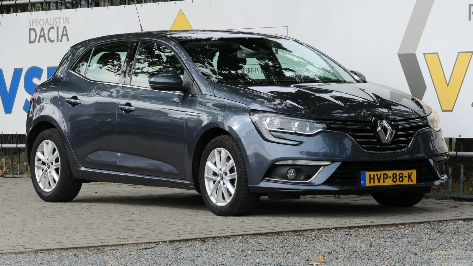 Renault Mégane (2020) — foto 1