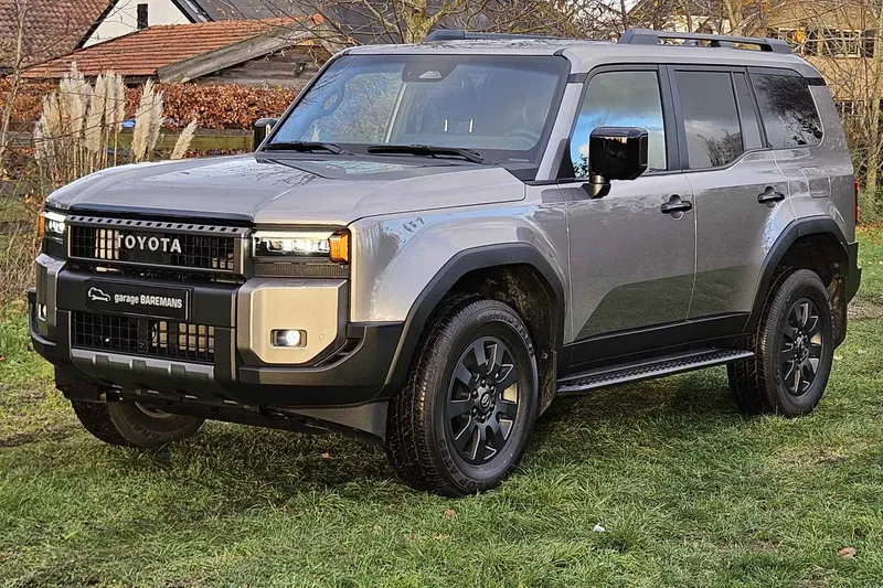 Toyota Land Cruiser (2024)