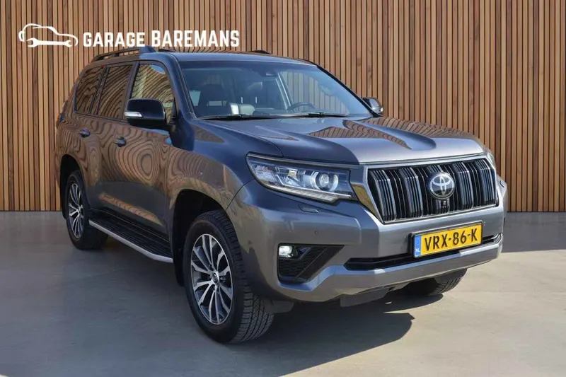 Toyota Land Cruiser (2022)
