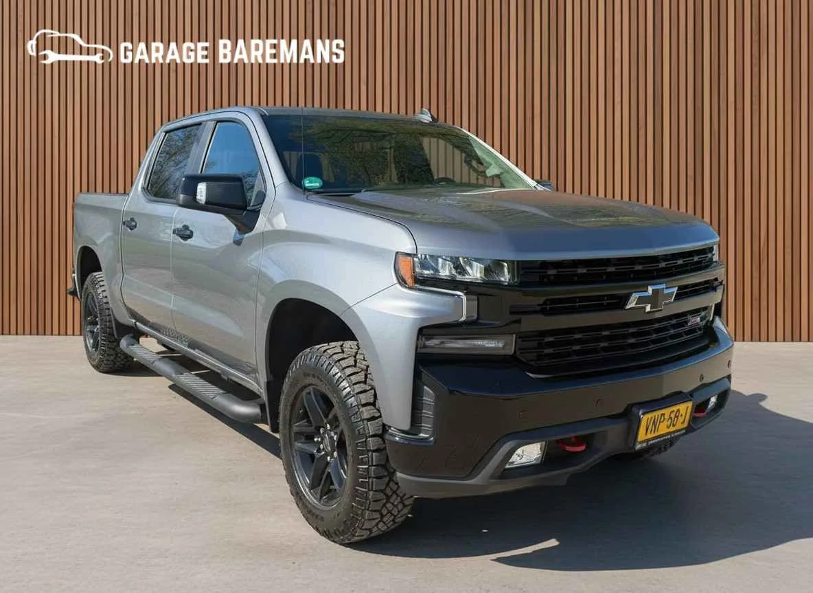 Chevrolet Silverado (2022) — foto 1