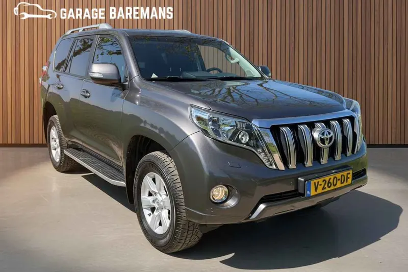 Toyota Land Cruiser (2017)