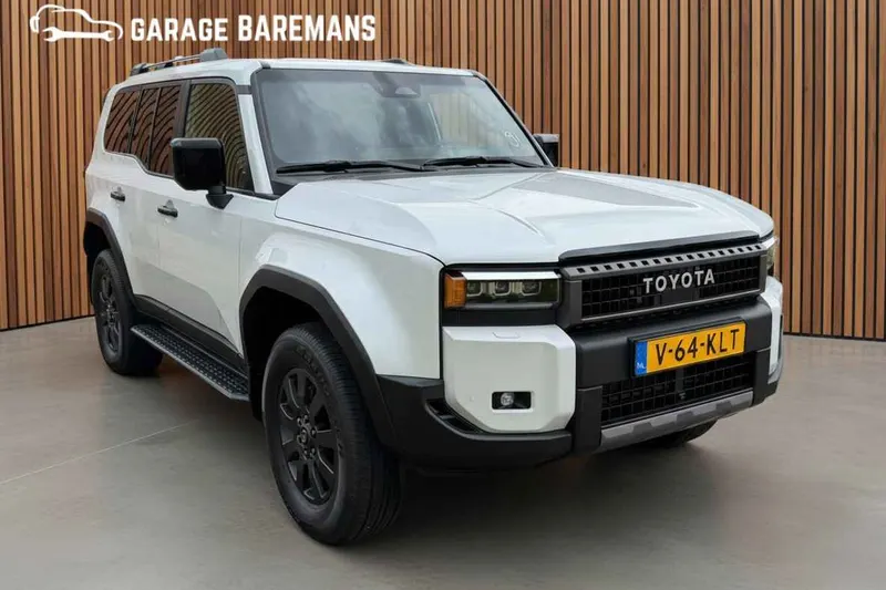 Toyota Land Cruiser (2024)