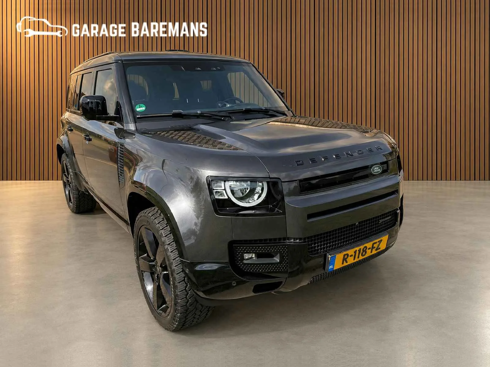 Land Rover Defender (2022) — foto 1