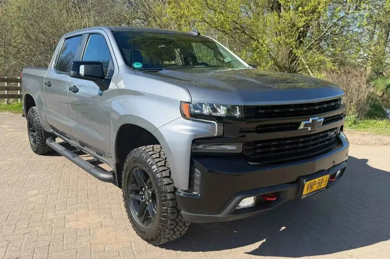 Chevrolet Silverado (2022)
