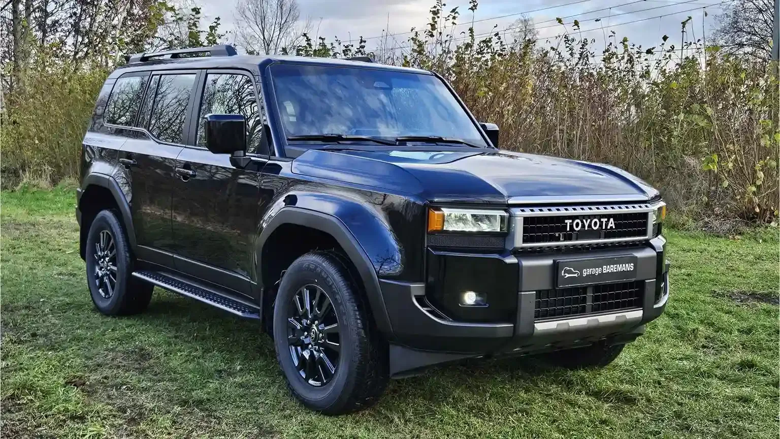 Toyota Land Cruiser (2024) — foto 1