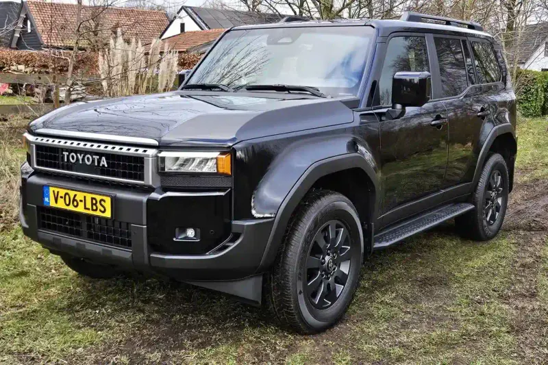 Toyota Land Cruiser (2024)