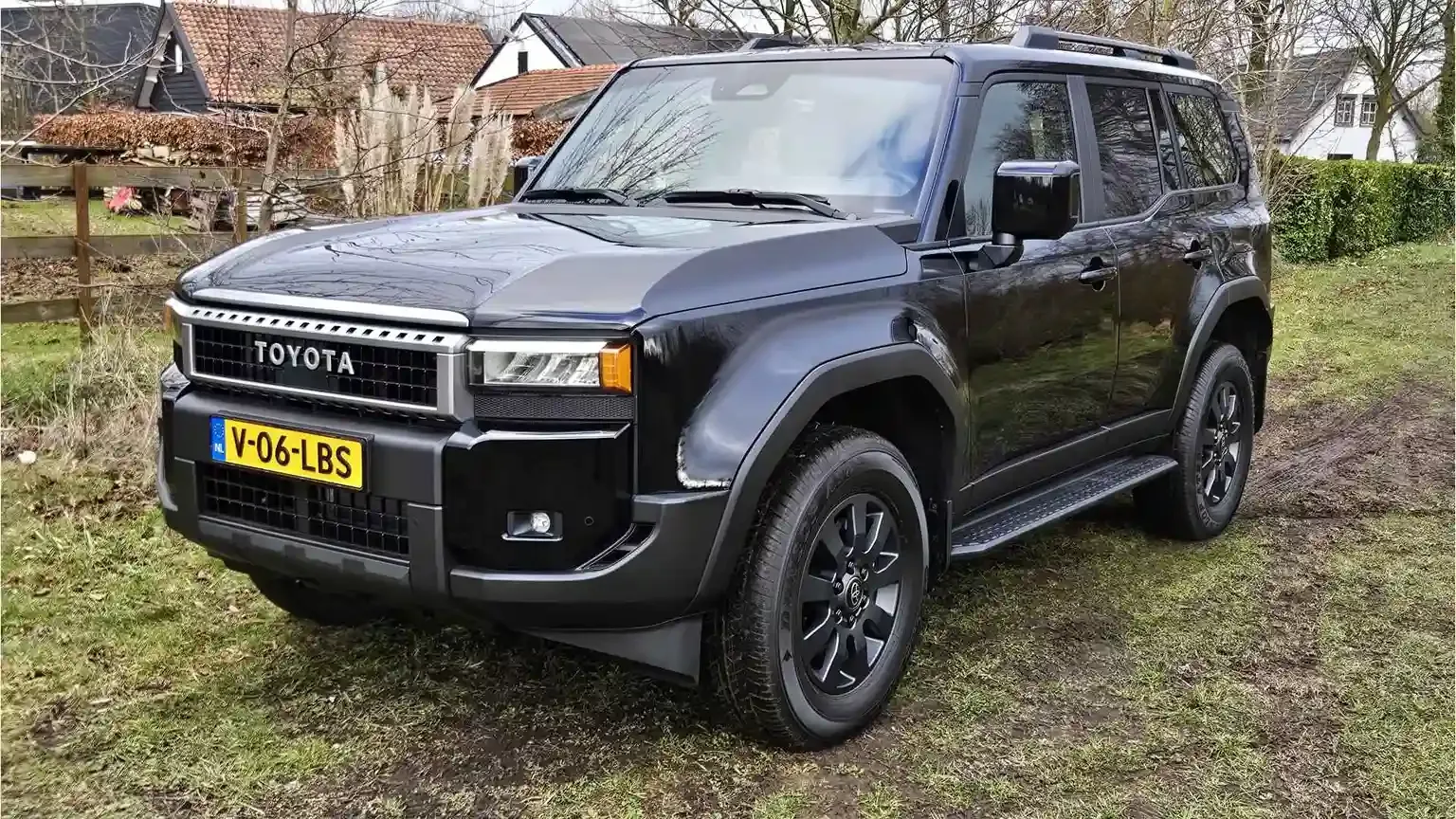 Toyota Land Cruiser (2024) — foto 1